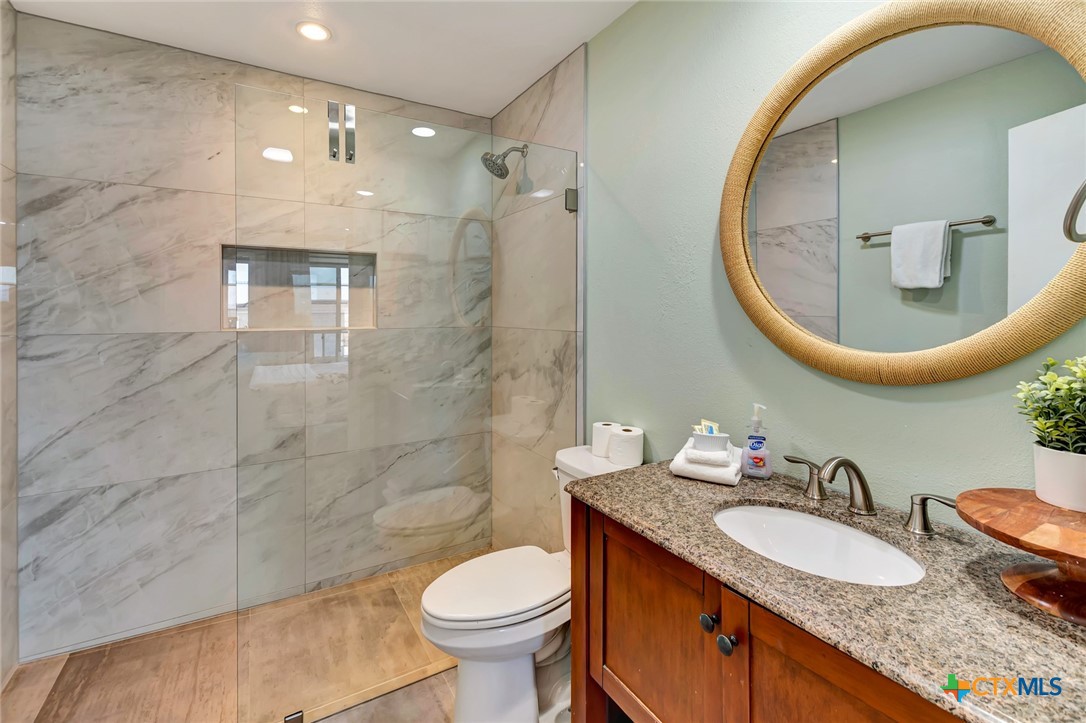 462 N 15th Street Unit #2 Cove