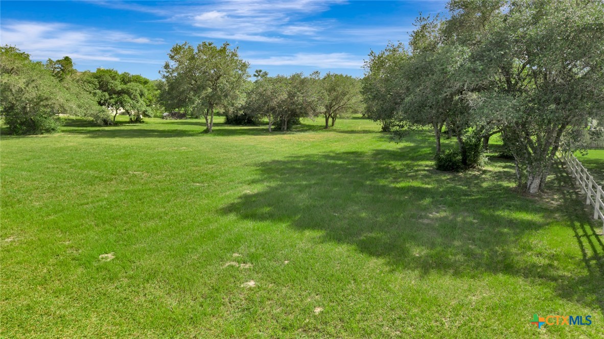 353 Pura Vida Road