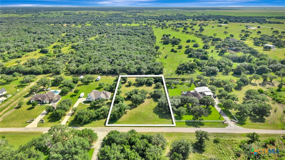 353 Pura Vida Road