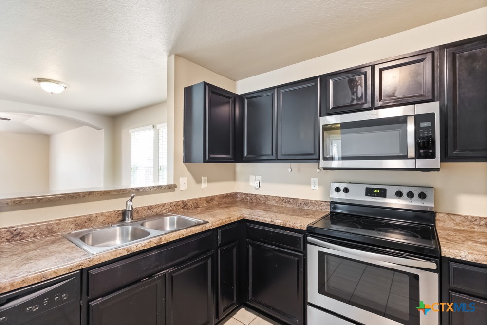 1533 Redbridge Drive
