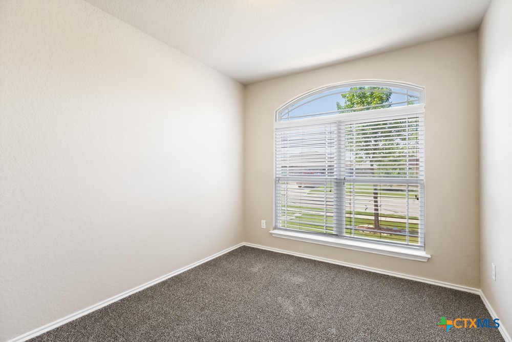 1533 Redbridge Drive