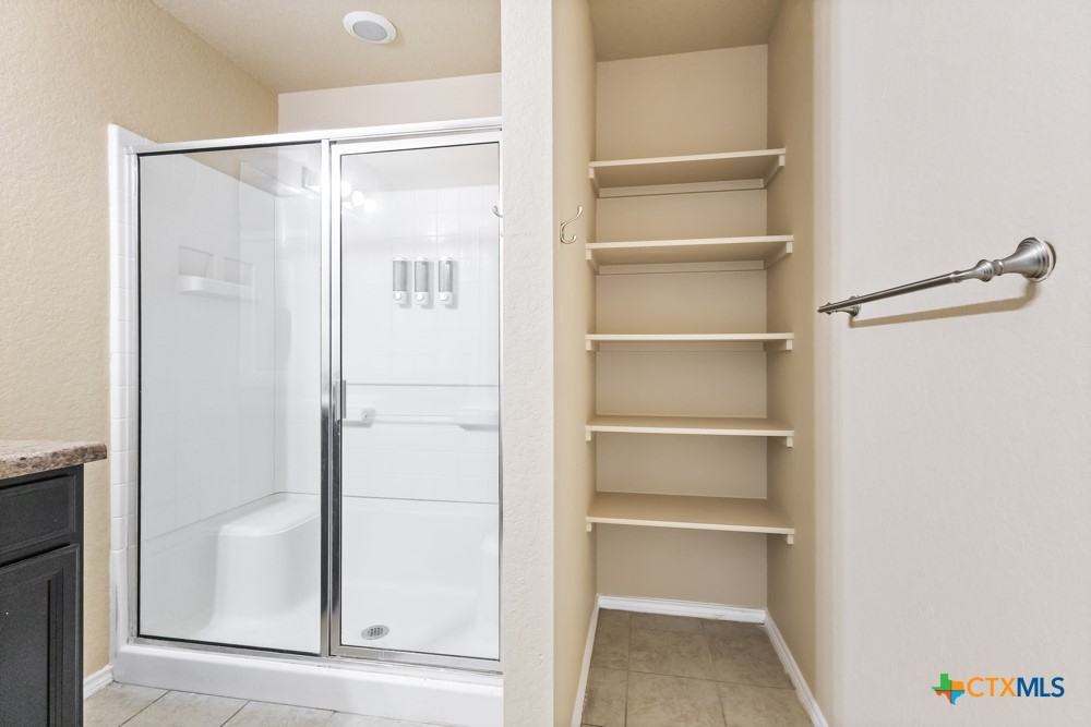 1533 Redbridge Drive