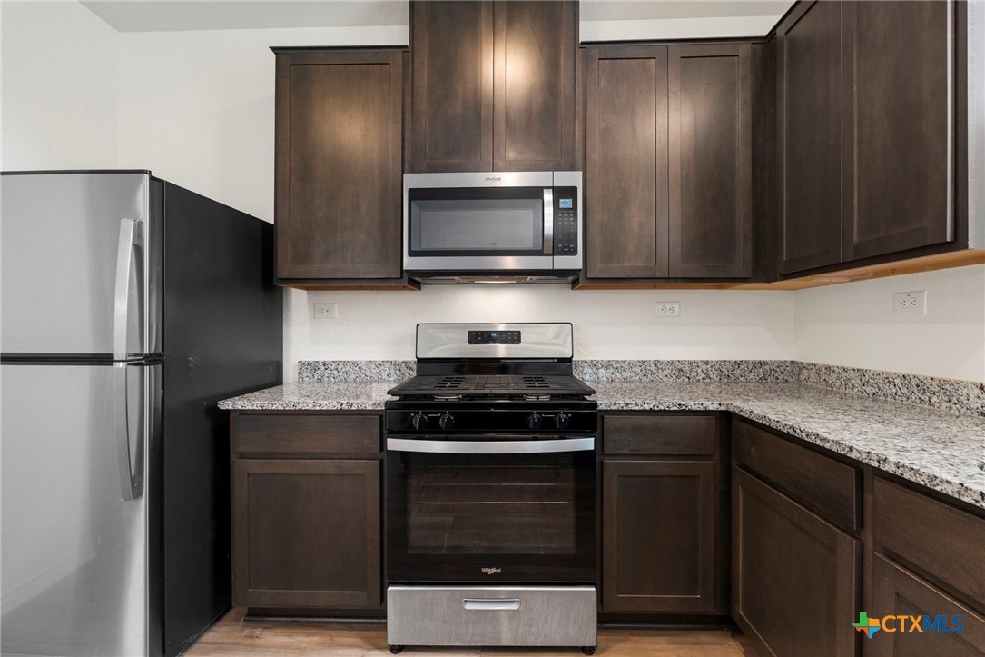 5012 Arrow Vista
