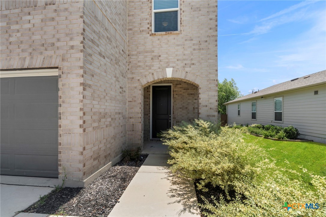 5012 Arrow Vista