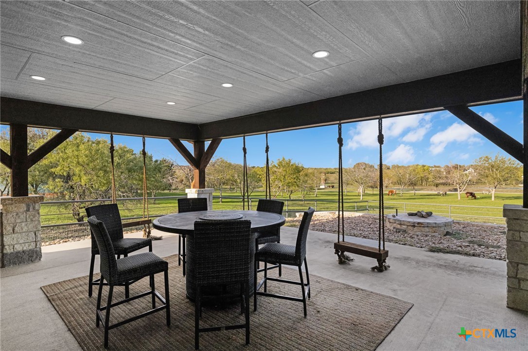 148 Lakecreek Drive
