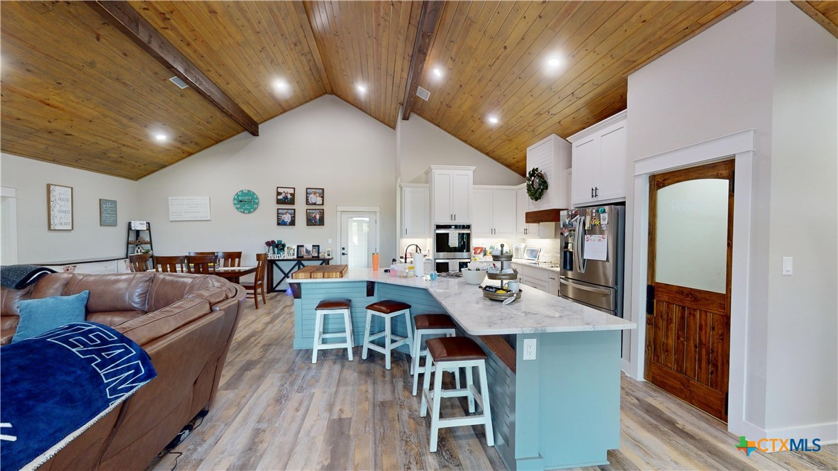206 Deer Trail Lane