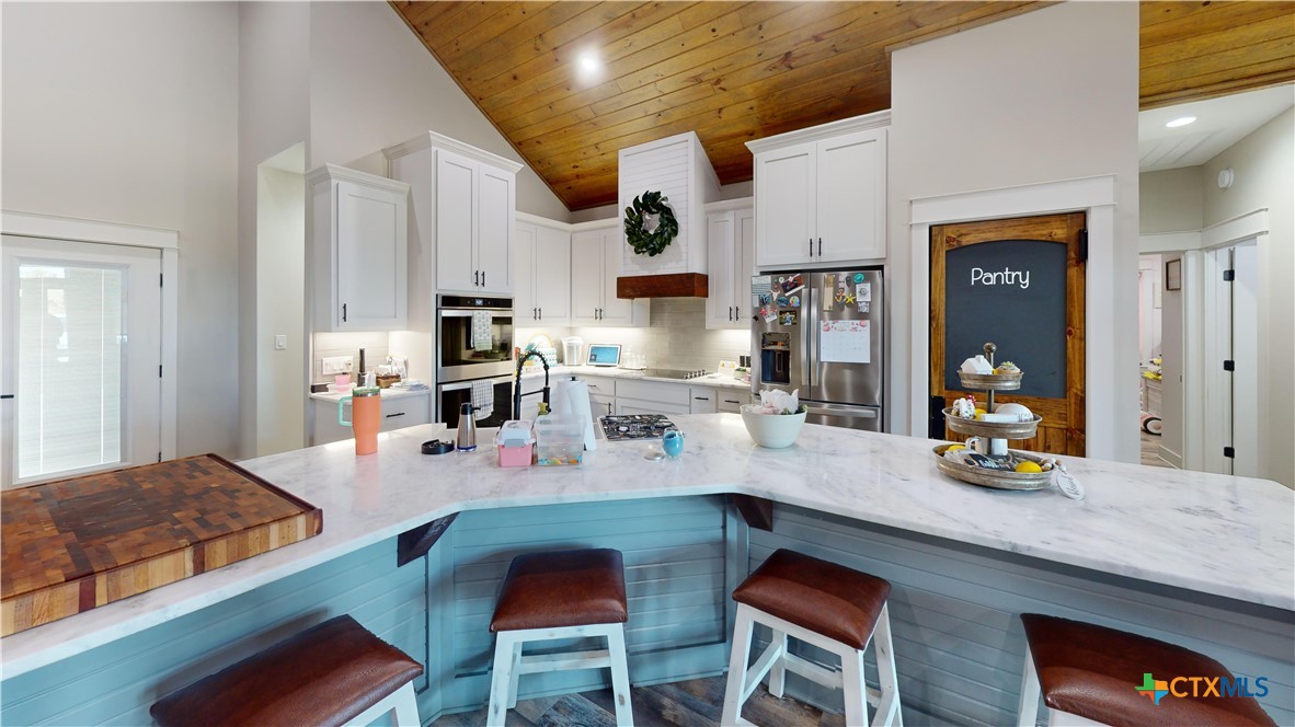 206 Deer Trail Lane