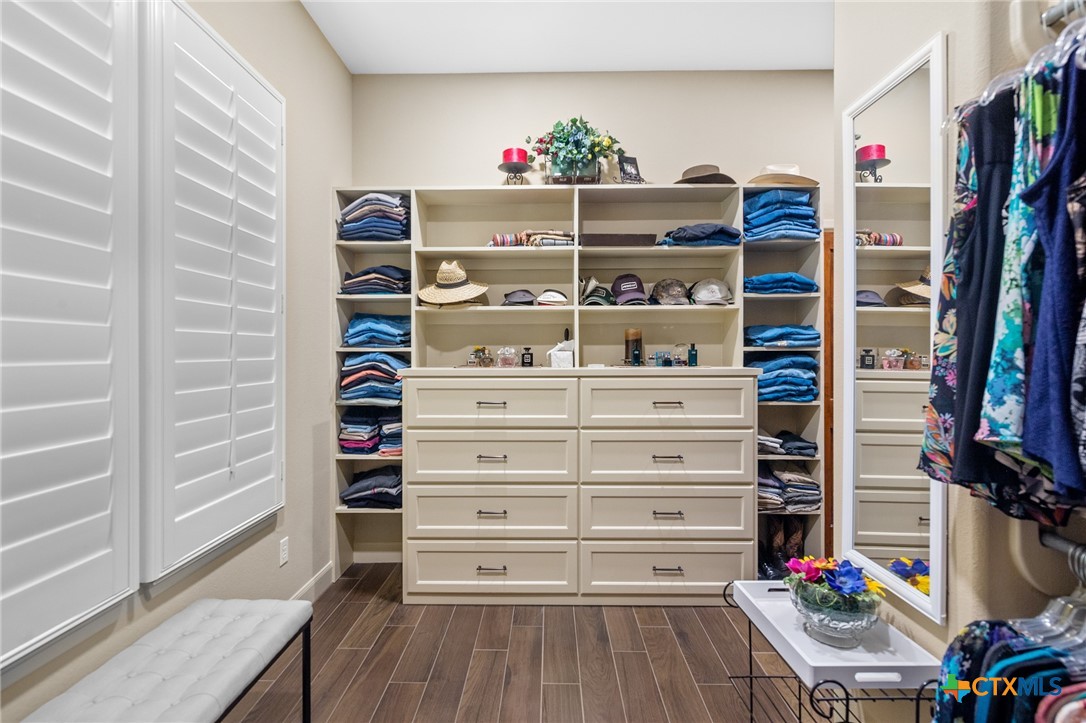 166 Post Oak Bend