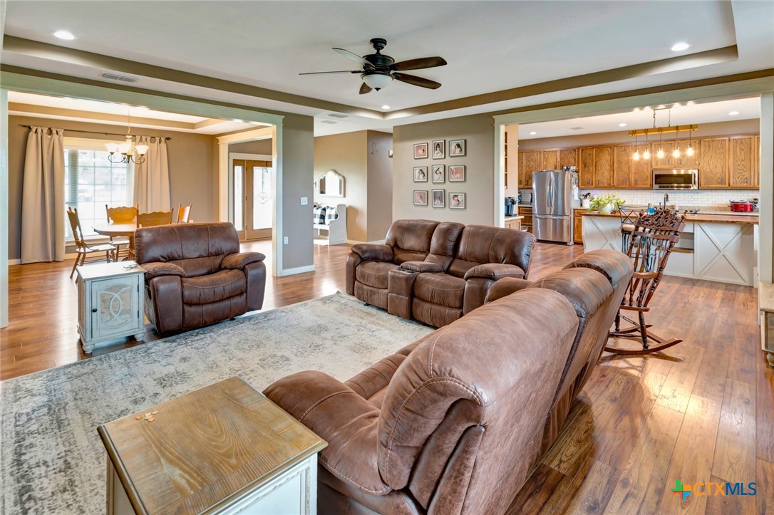 1207 Friar Rd
