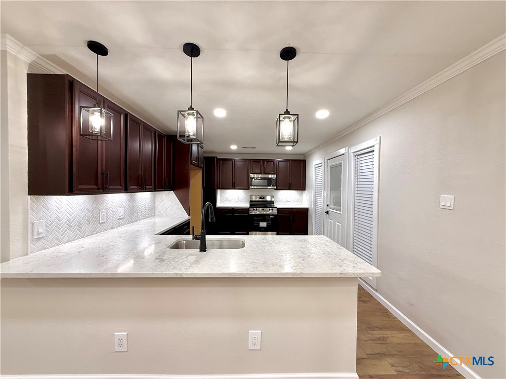 220 Navajo Drive