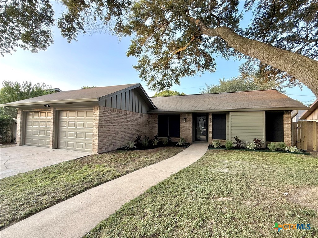 220 Navajo Drive