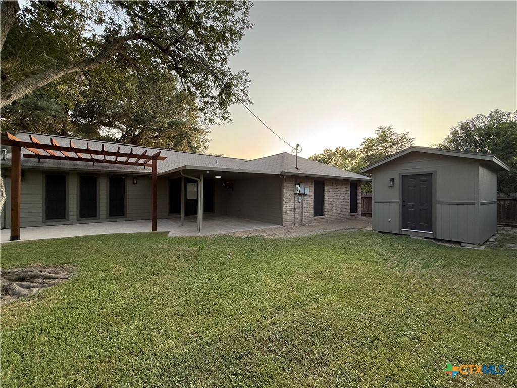 220 Navajo Drive
