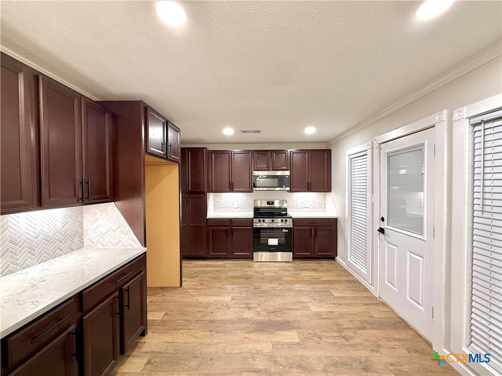 220 Navajo Drive