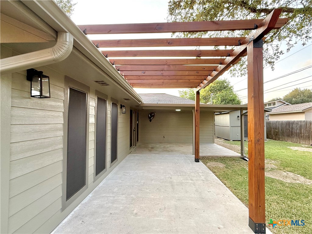 220 Navajo Drive