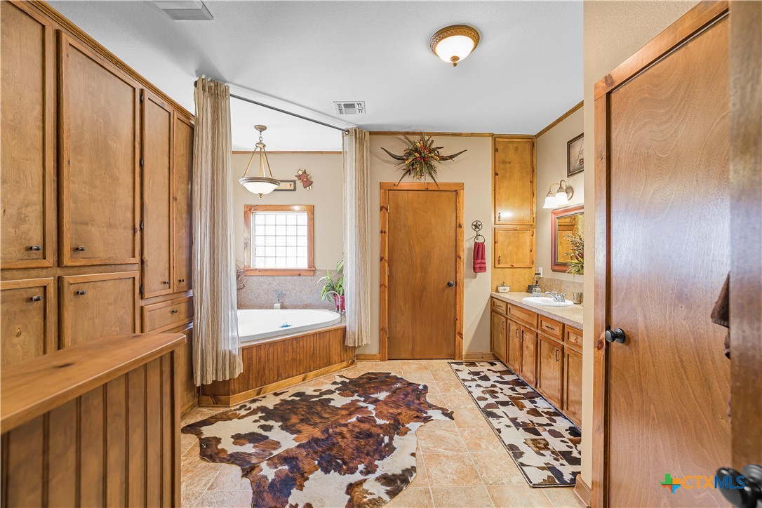 3393 E State Hwy 111