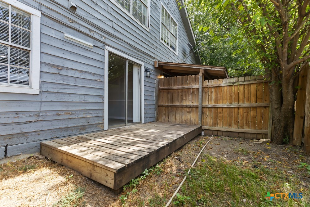6710 Windsor Hollow