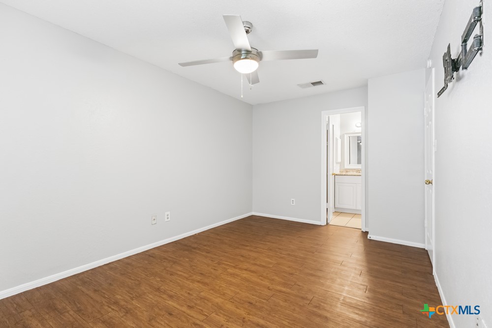 6710 Windsor Hollow