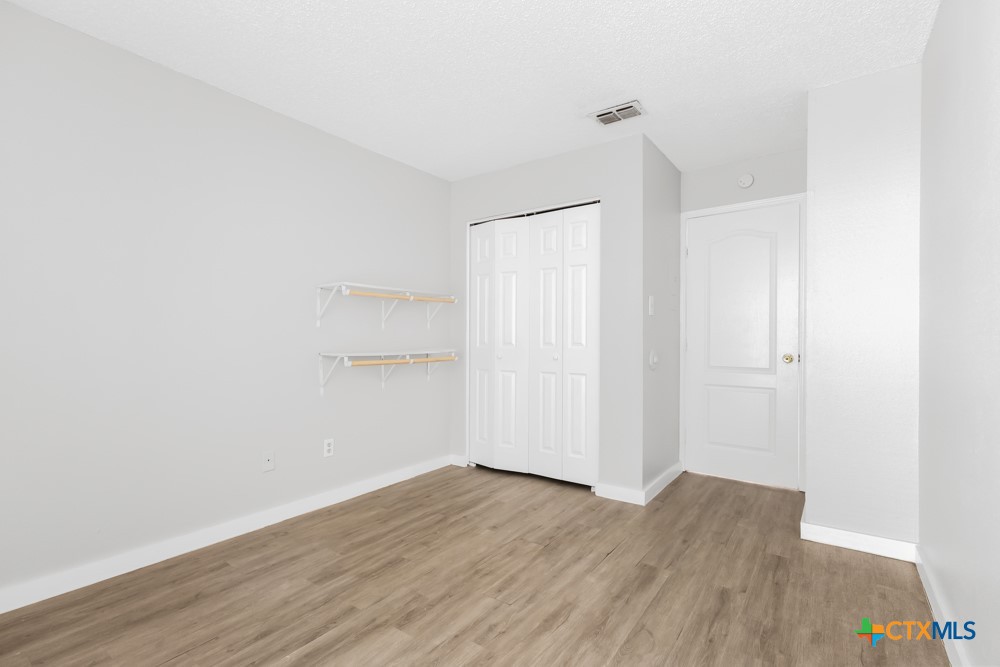 6710 Windsor Hollow
