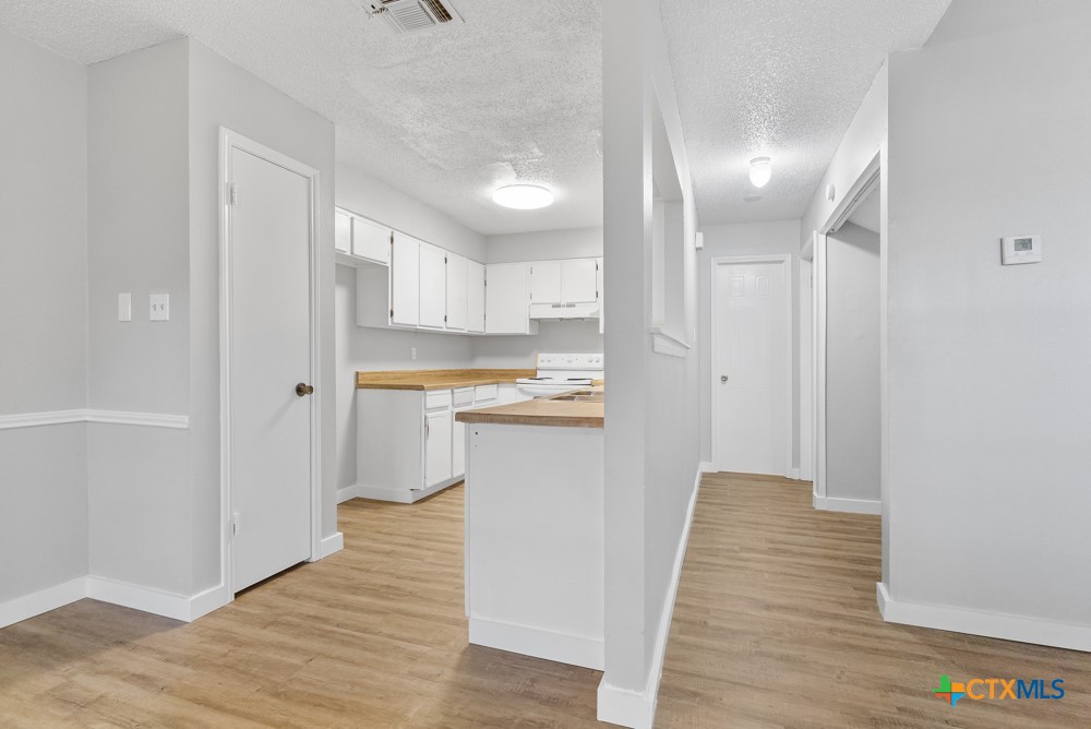 6714 Windsor Hollow
