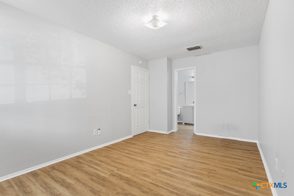 6714 Windsor Hollow
