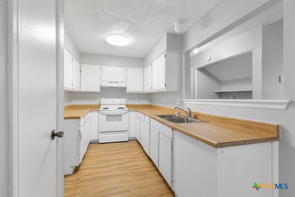 6714 Windsor Hollow