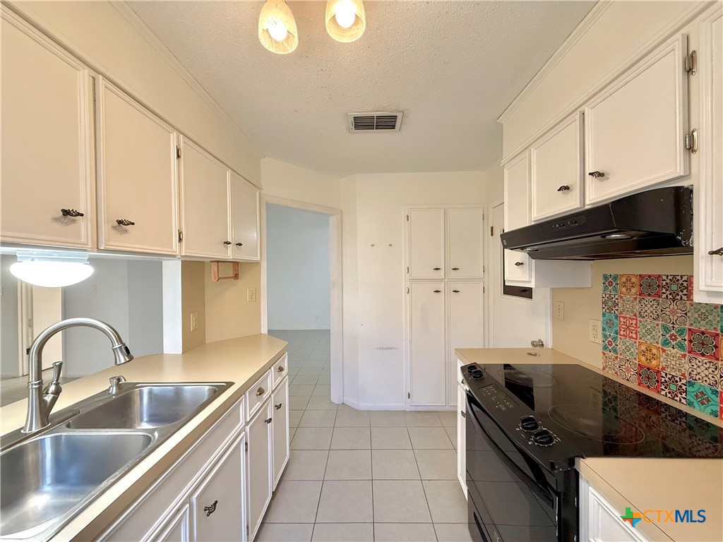 113 Rattan Drive