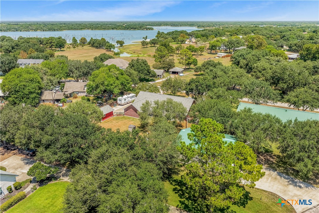126 Lakeview Drive