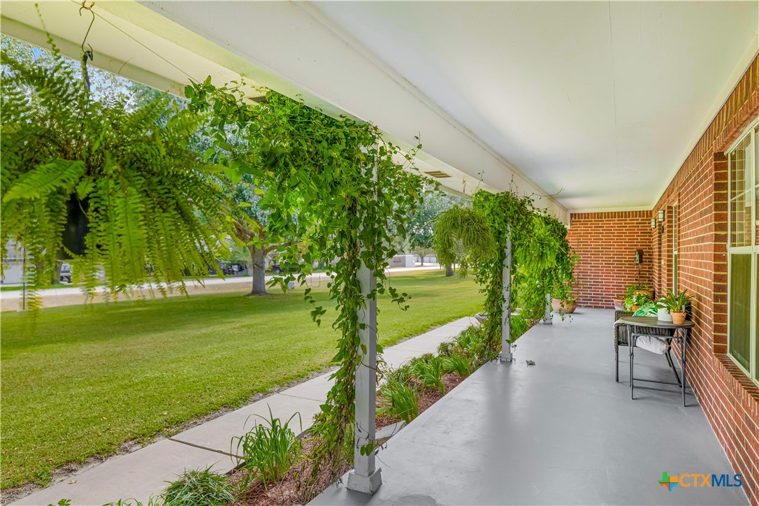 126 Lakeview Drive