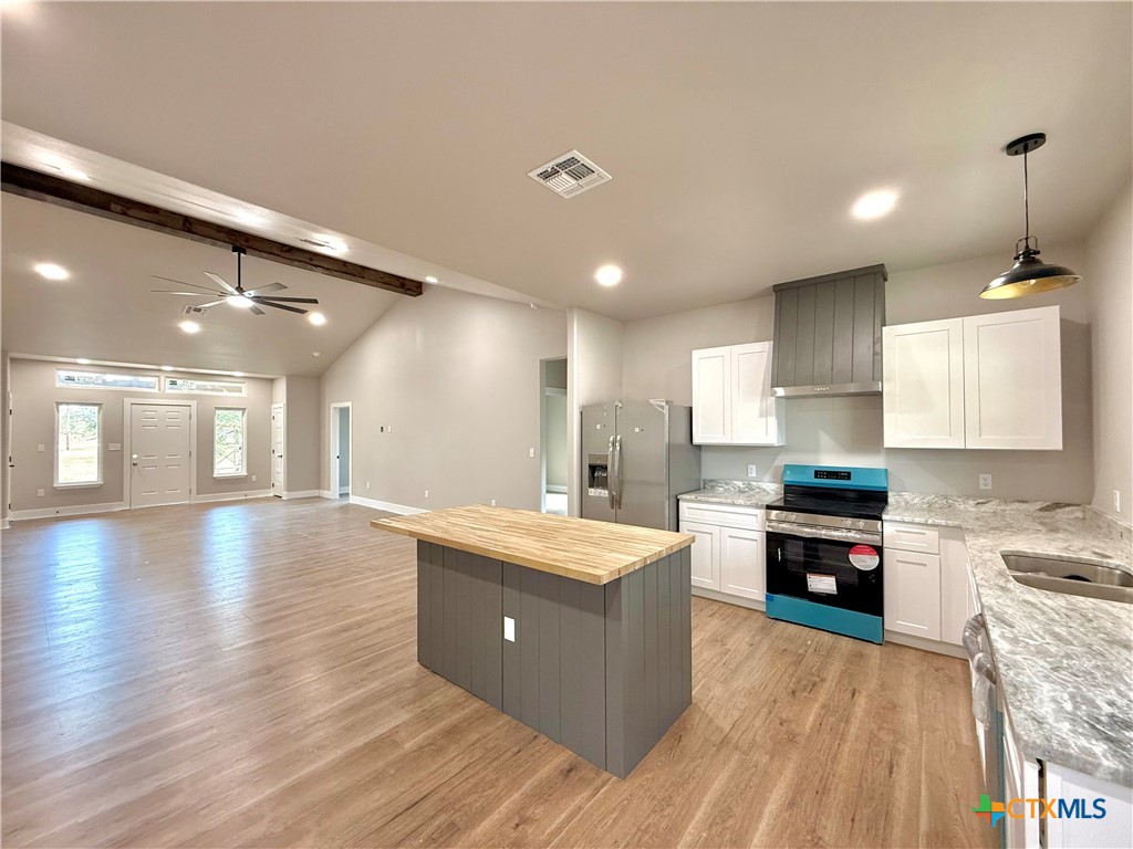 84 Paloma Road