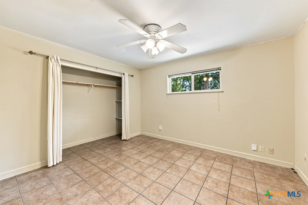 605 Ridgecrest
