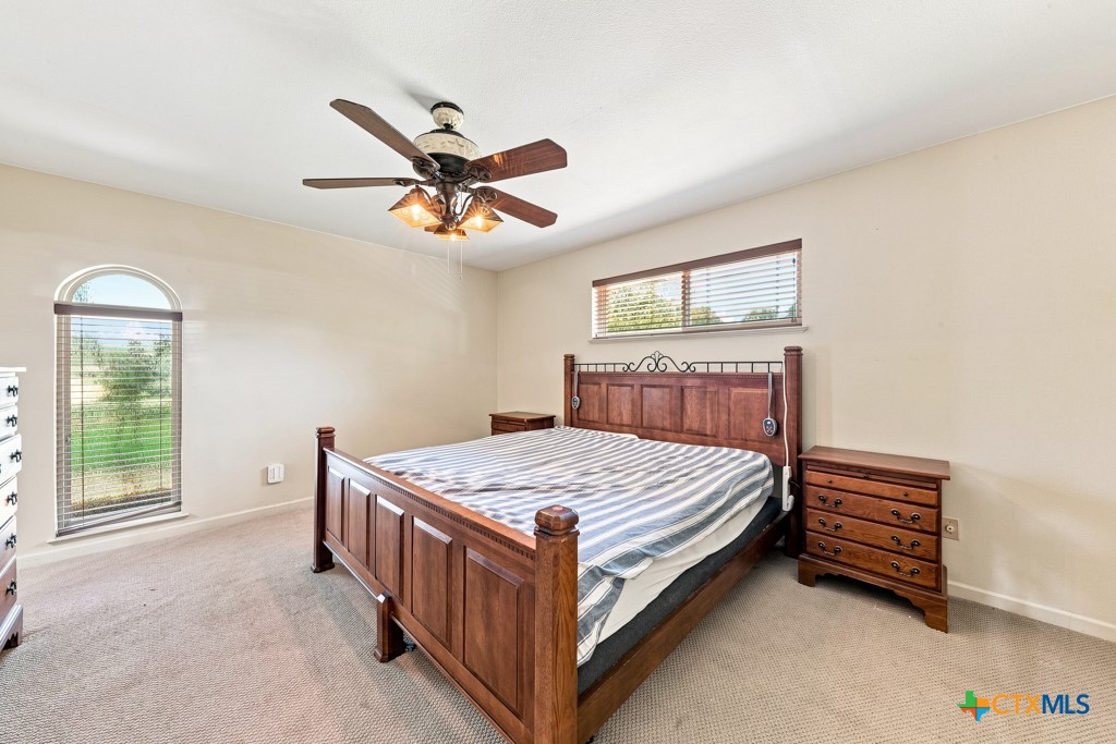 605 Ridgecrest