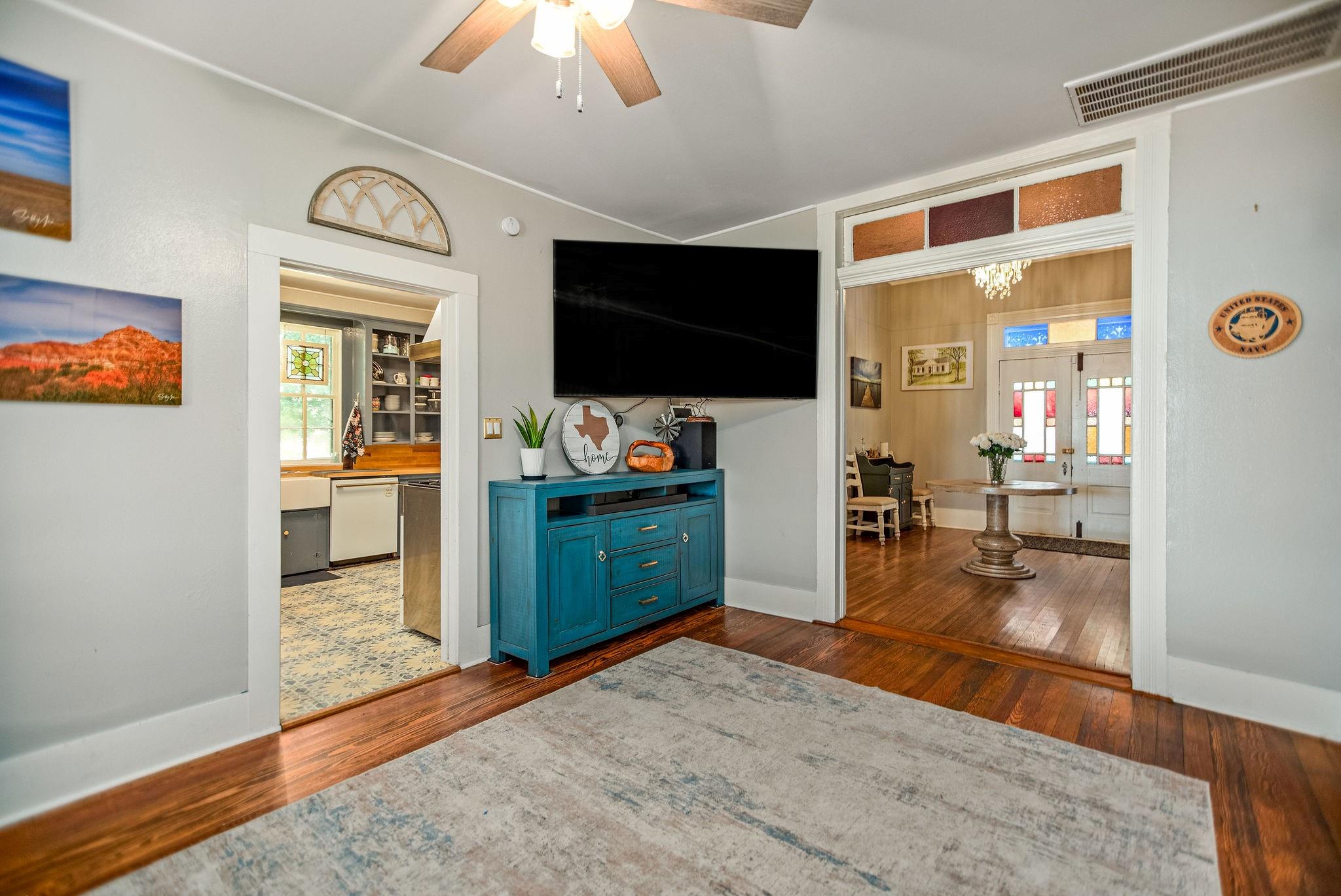 1216 Live Oak Street