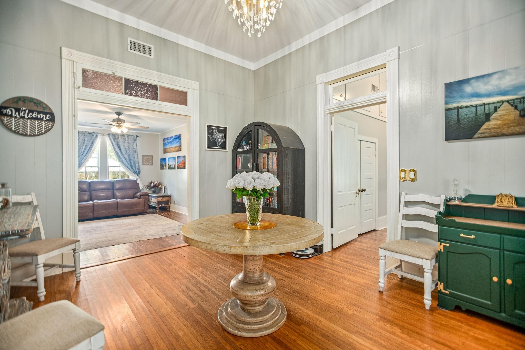 1216 Live Oak Street