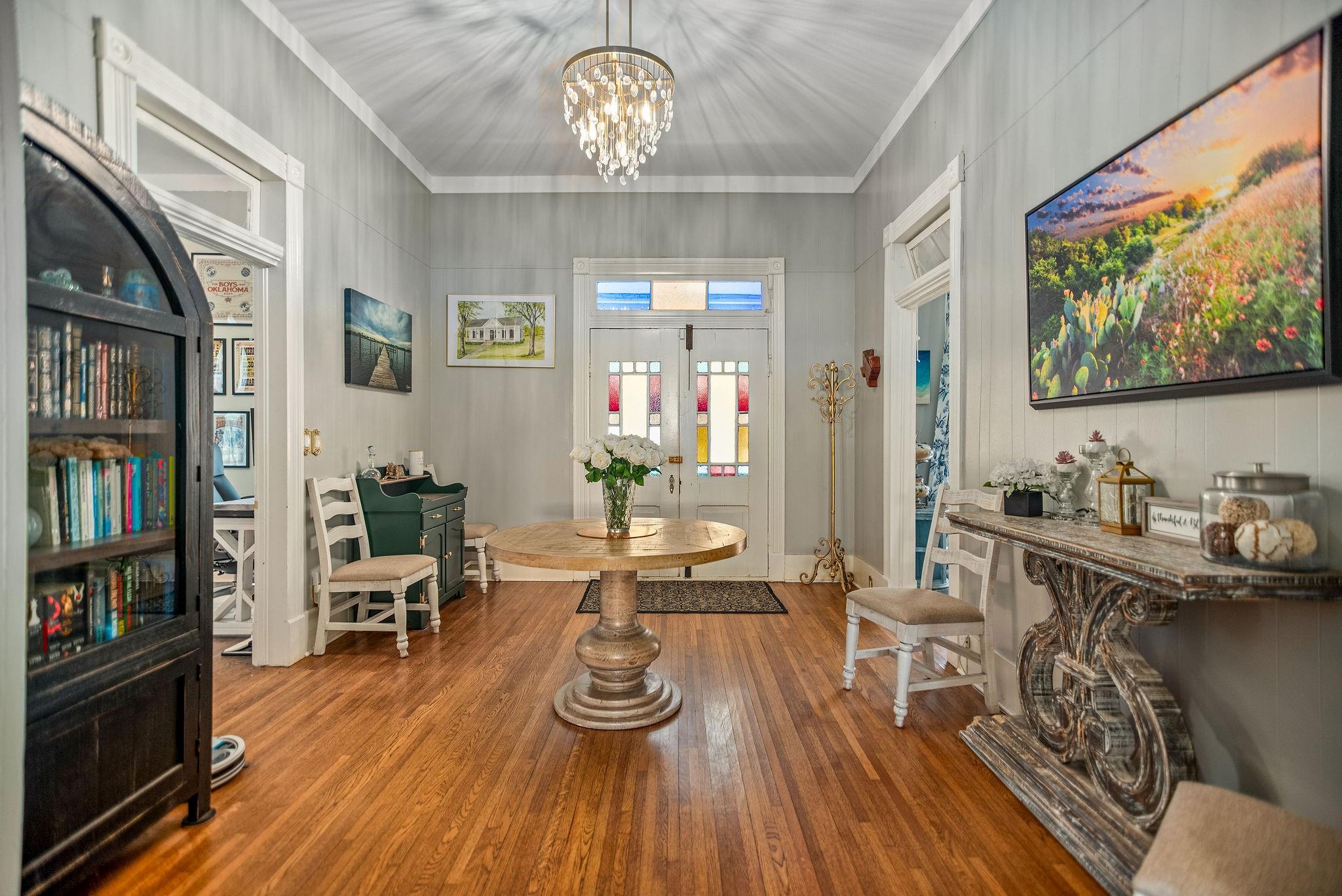 1216 Live Oak Street