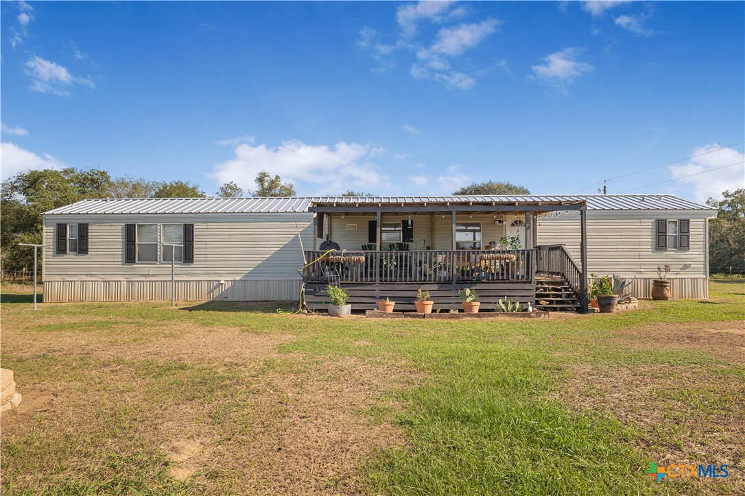 208 Private Road 1067