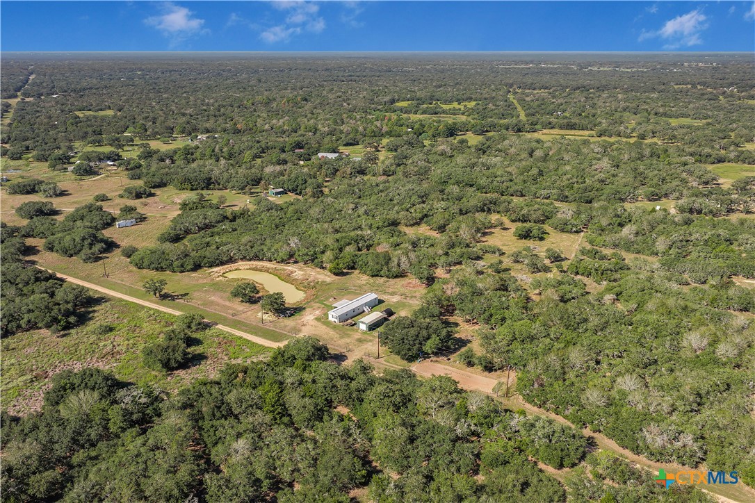 208 Private Road 1067