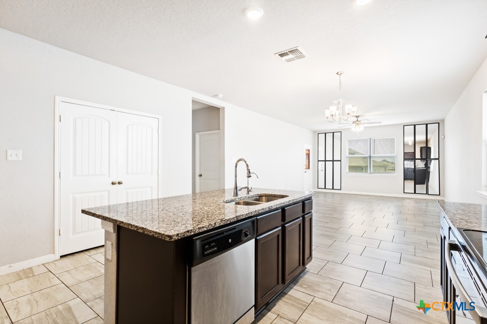 9122 Portobello Way