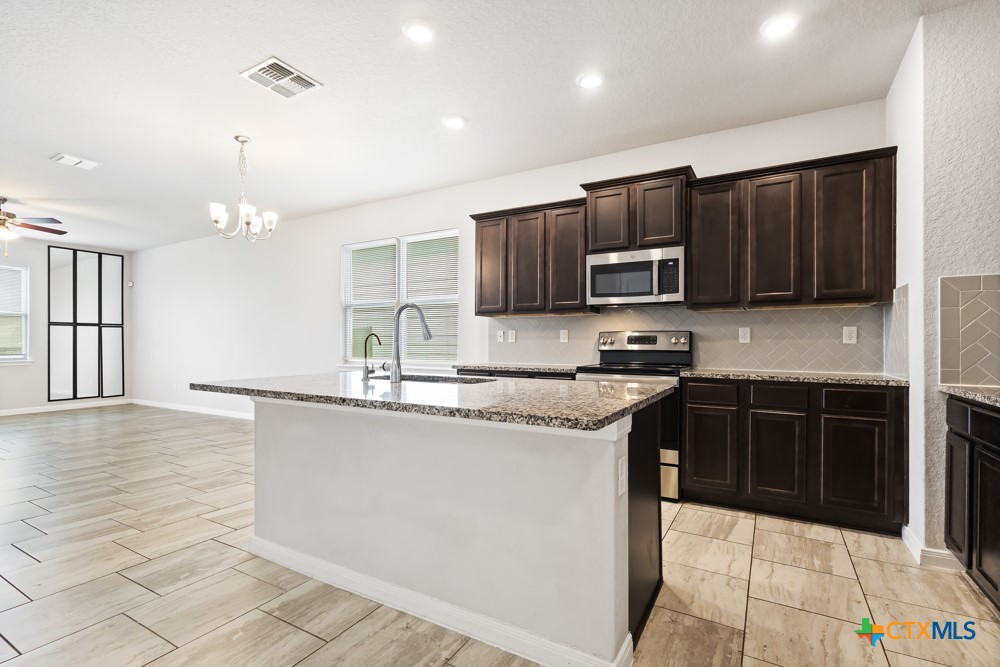 9122 Portobello Way