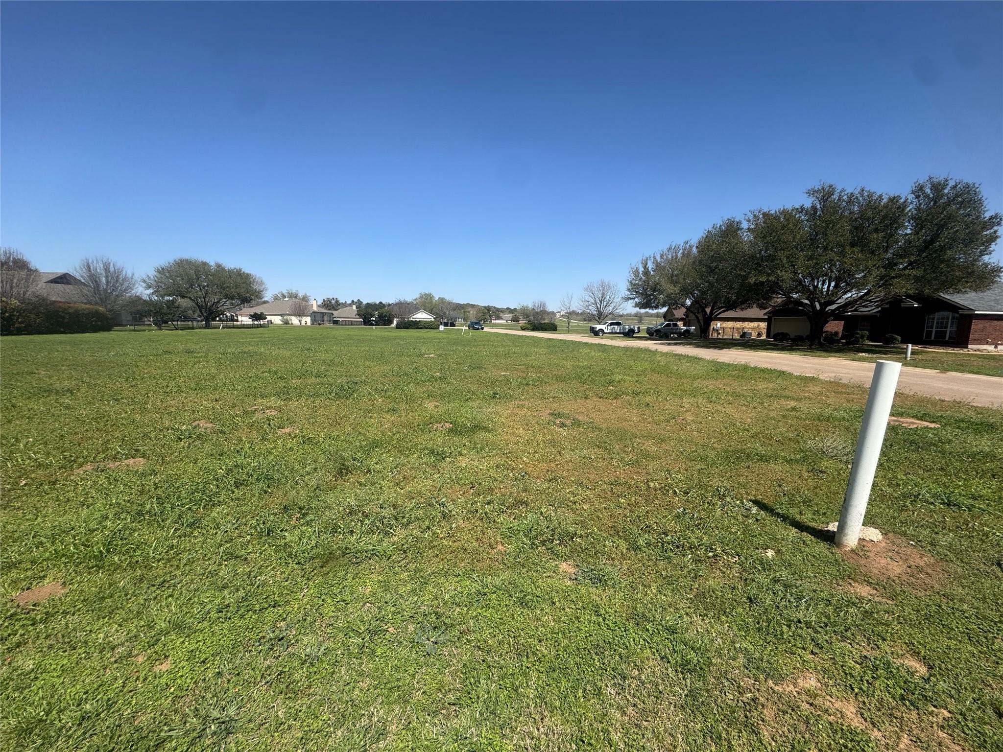 102 Bobolink Drive
