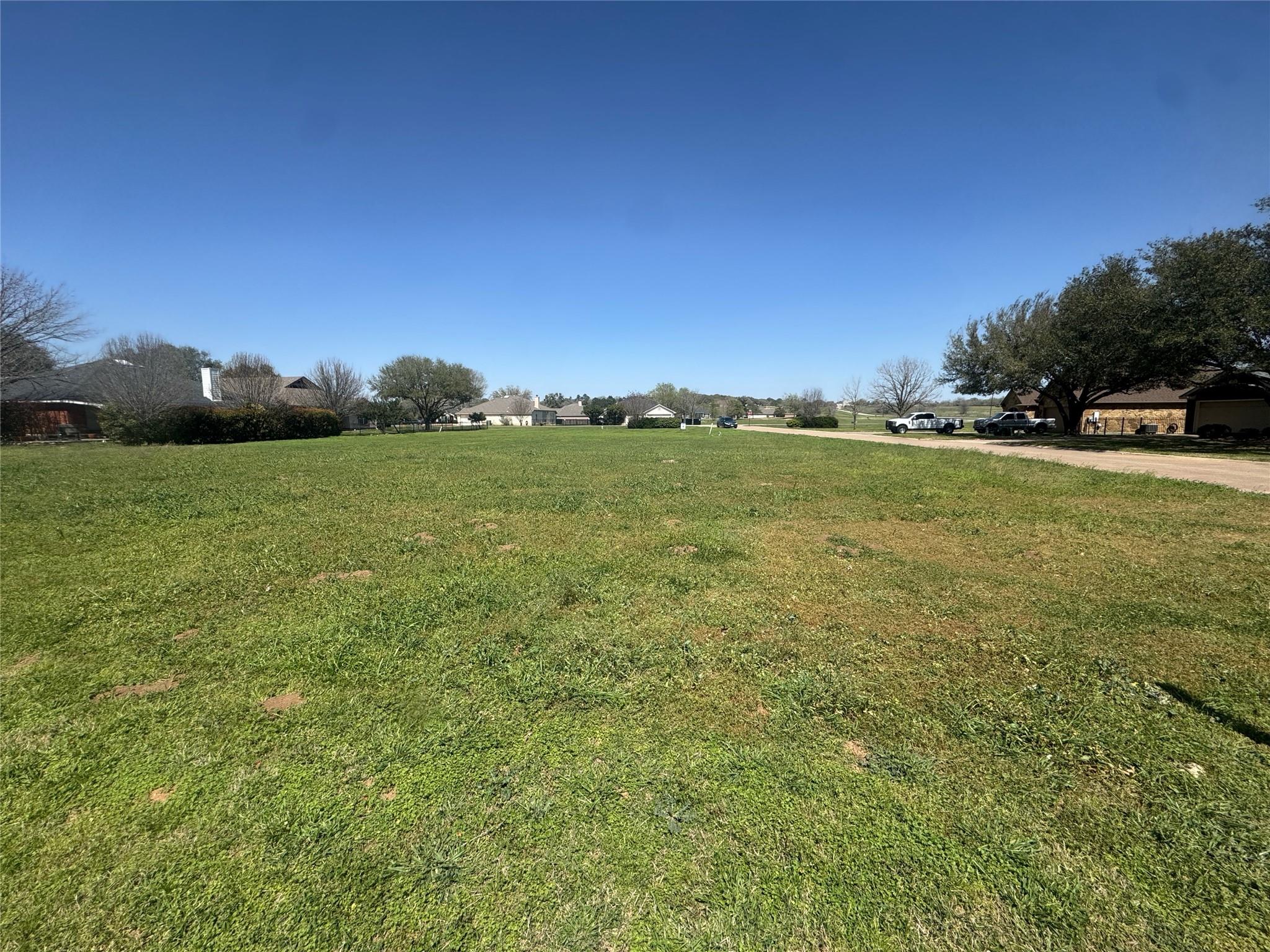 102 Bobolink Drive