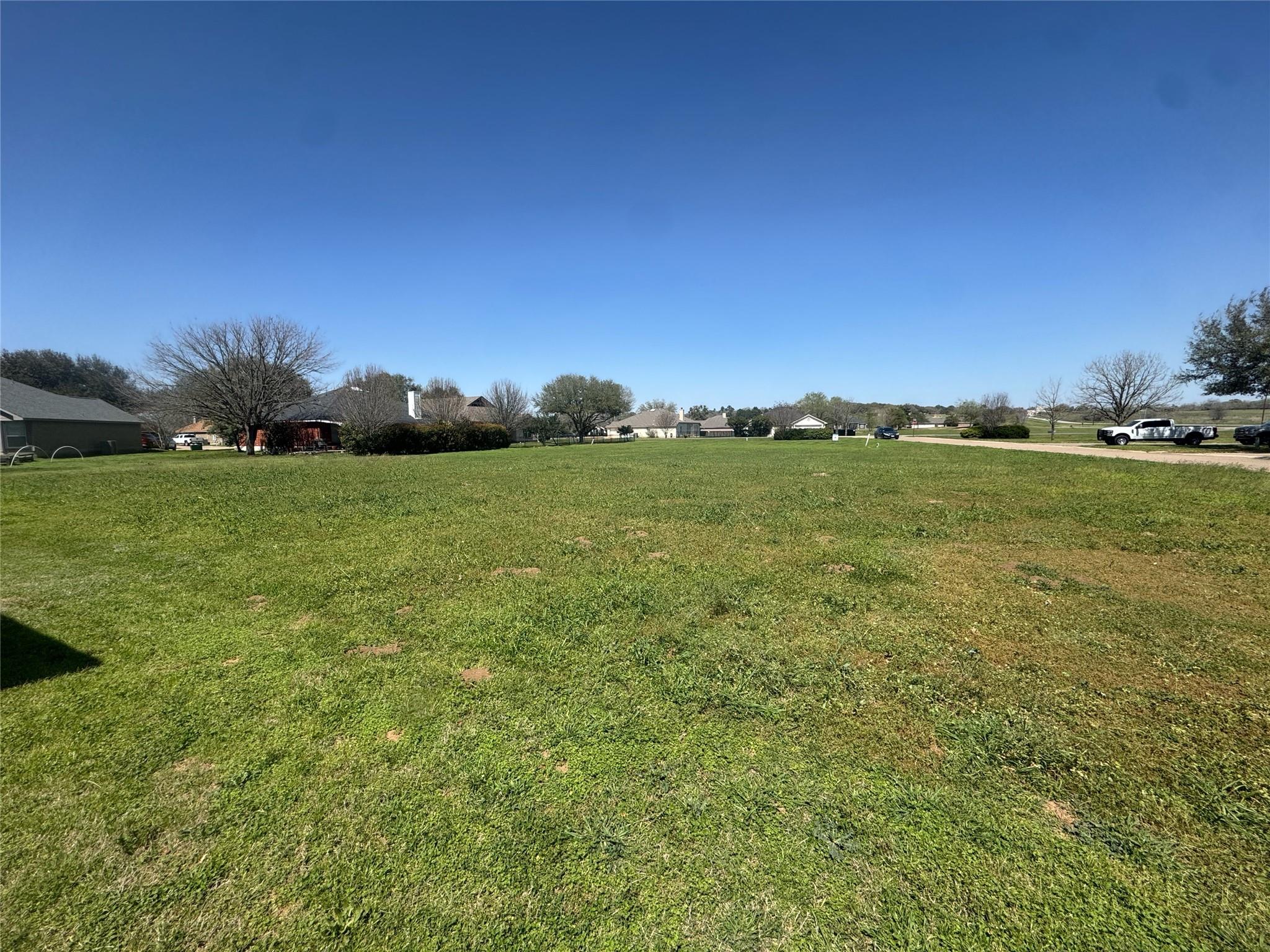 102 Bobolink Drive