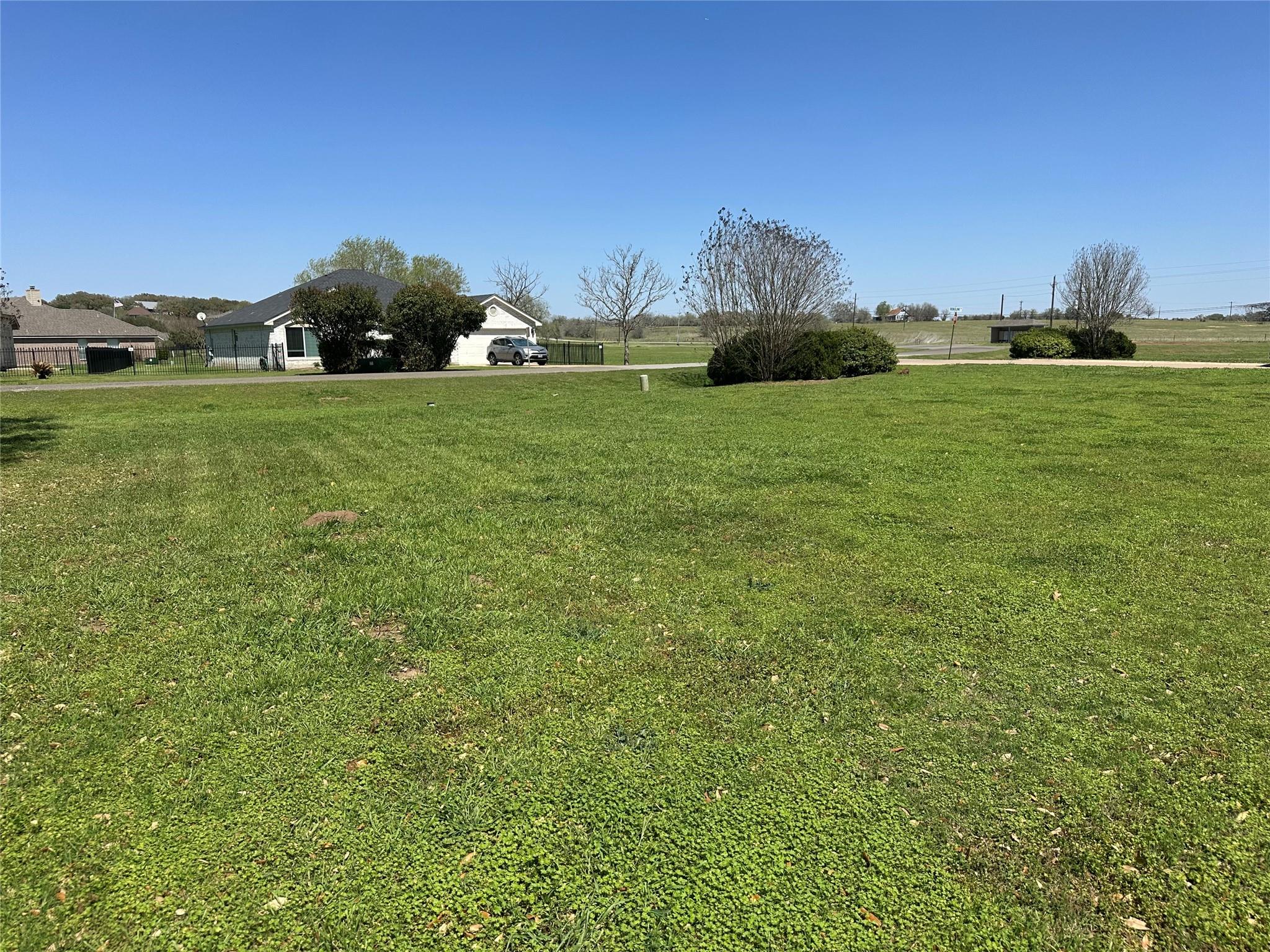 102 Bobolink Drive