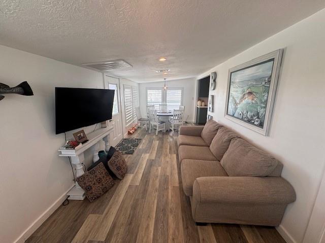 103 S T Head Drive