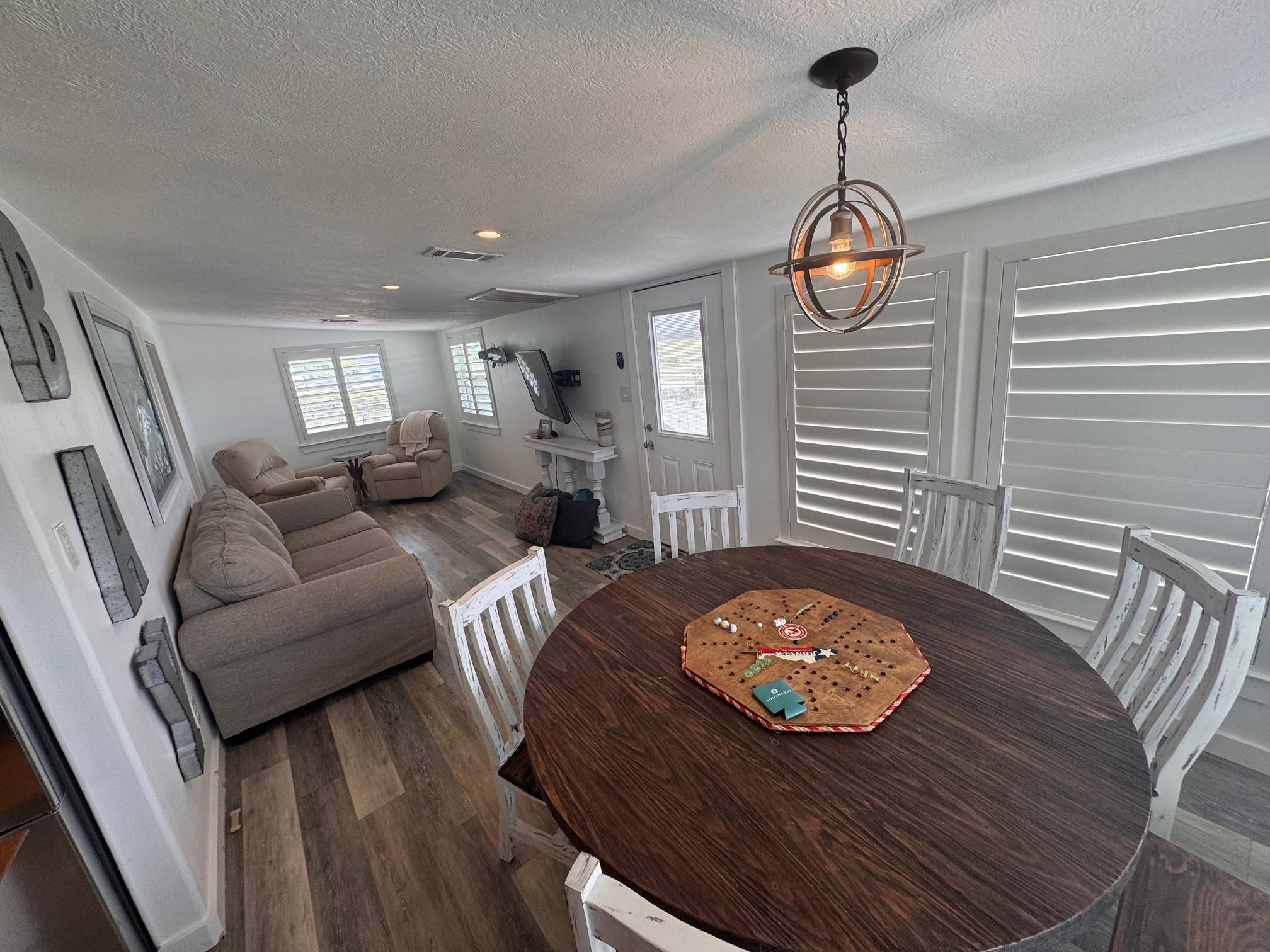 103 S T Head Drive