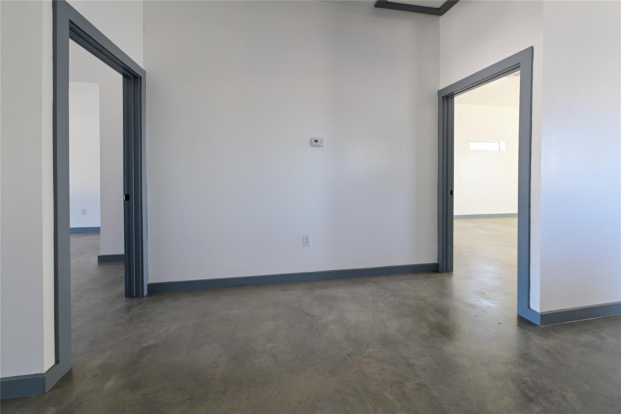 1003 W Galveston ST