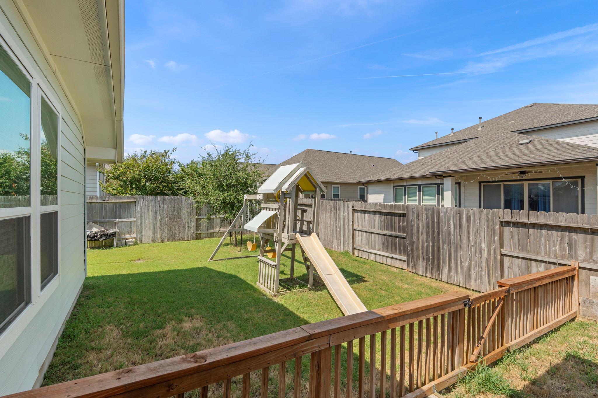 6533 Crockett Cv