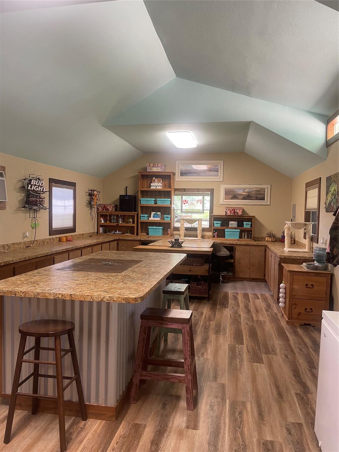 3393 State Highway 111 E
