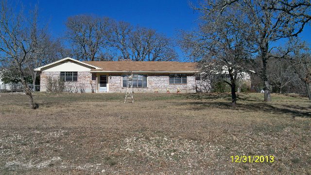 203 Lakeway Dr