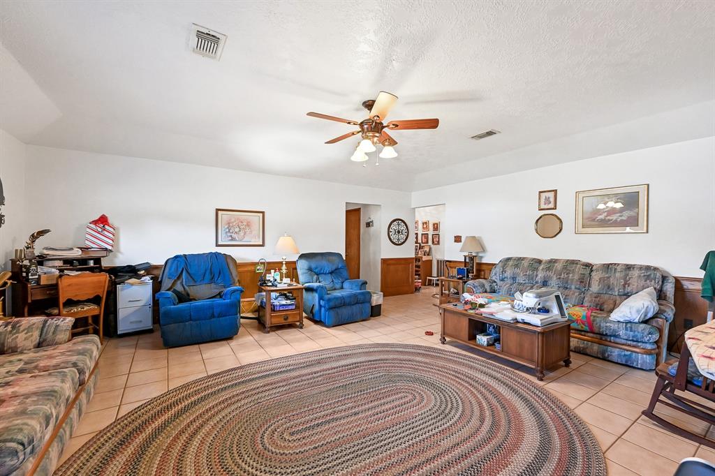 20003 Bauer Hockley Road