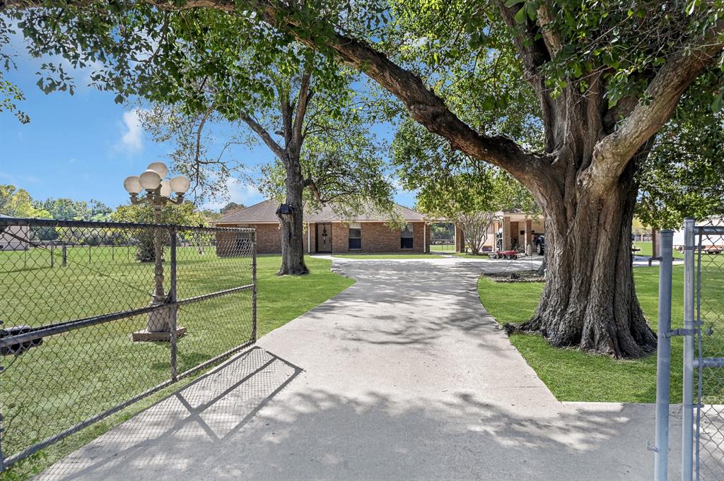 20003 Bauer Hockley Road